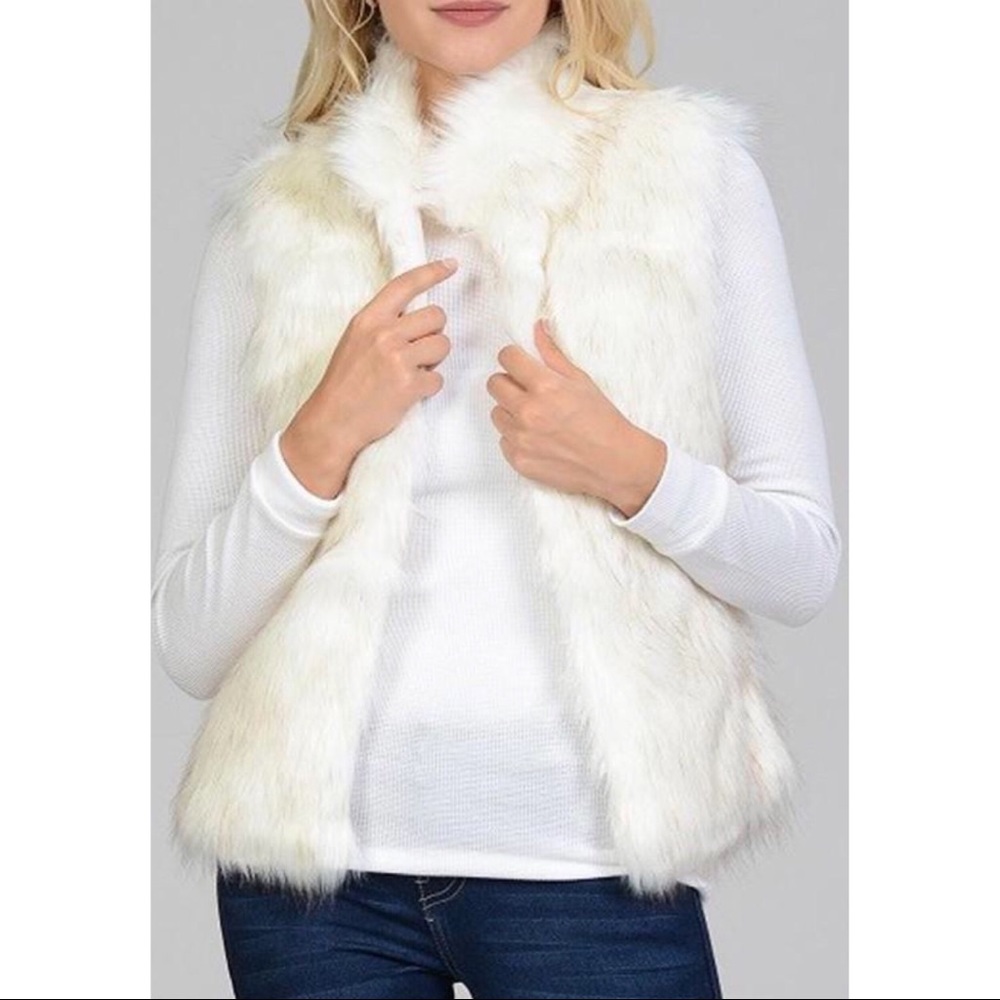 Ivory Faux Fur Vest-~ NWT